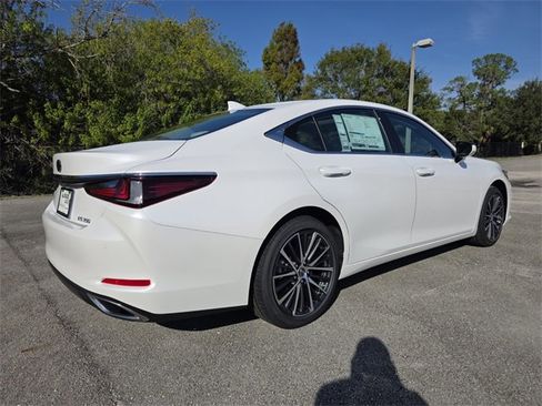 New 2025 Lexus ES 350 w/ Premium Package image 3