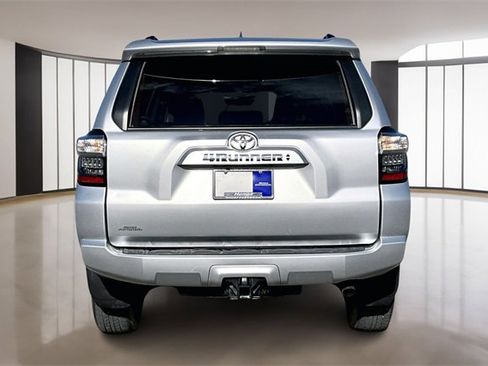 Used 2023 Toyota 4Runner SR5 image 5