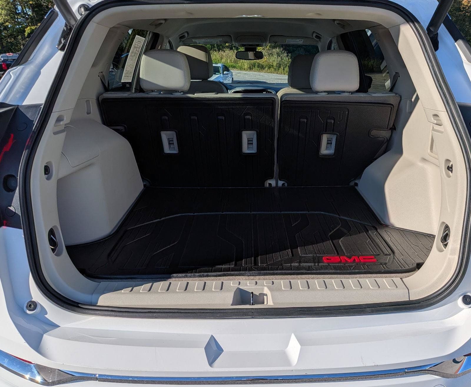 Used 2023 GMC Terrain Denali w/ LPO, Floor Liner Package AWD/4WD image 10
