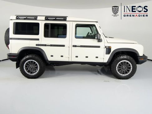 Used 2025 INEOS Grenadier Fieldmaster Edition AWD/4WD image 5