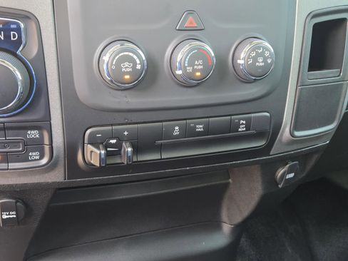 Used 2023 RAM 1500 Tradesman w/ Chrome Appearance Group AWD/4WD image 26