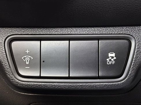 Used 2024 Kia Forte LXS FWD image 24