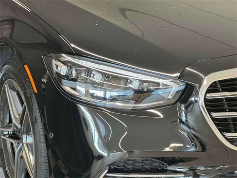 Certified 2022 Mercedes-Benz S 500 4MATIC image 7