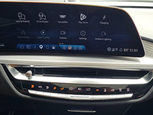 New 2026 Cadillac Lyriq Sport AWD/4WD image 28