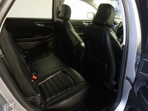 Used 2023 Ford Edge SEL image 21