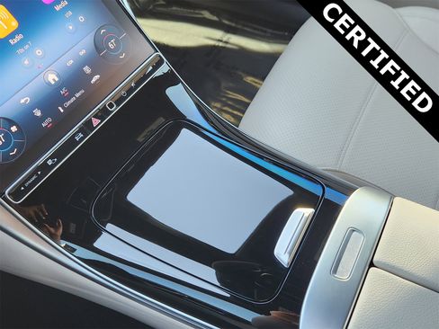 Certified 2025 Mercedes-Benz C 300 Sedan image 19