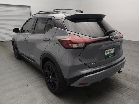 Used 2021 Nissan Kicks SR w/ SR Premium Package FWD image 5