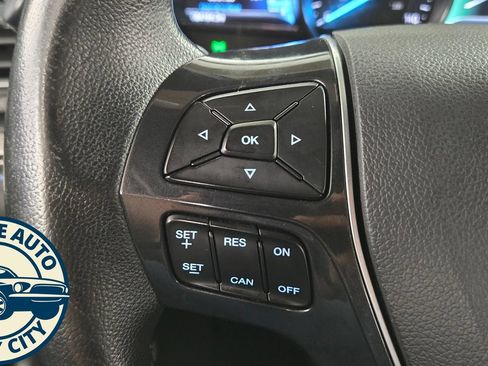 Used 2017 Ford Explorer Limited w/ Equipment Group 301A AWD/4WD image 13