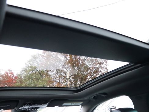 Used 2023 Maserati Grecale GT image 21