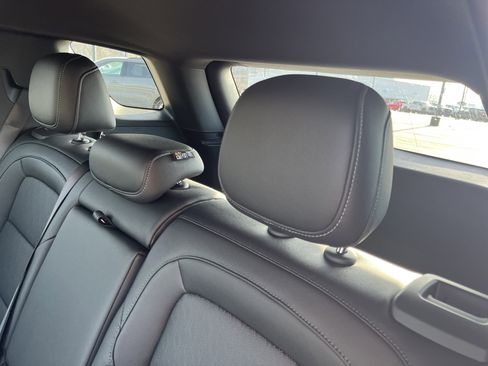 New 2026 Chevrolet Equinox LT w/ Convenience Package II image 42