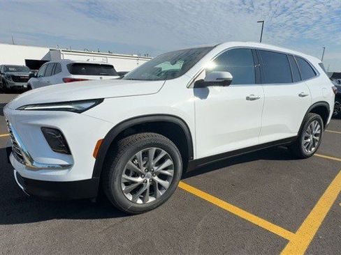 New 2026 Buick Enclave Preferred w/ Power Package image 4