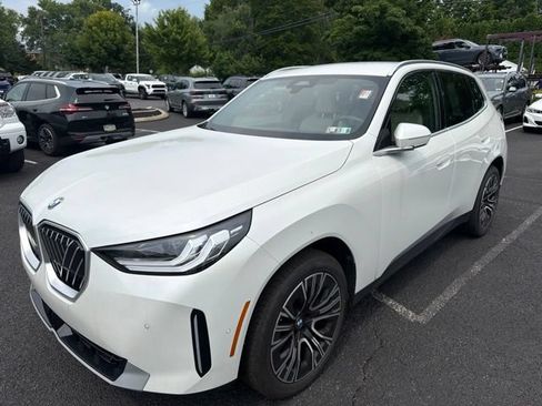 Used 2026 BMW X3 xDrive30i w/ Convenience Package AWD/4WD image 3