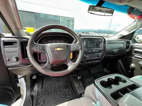 Used 2018 Chevrolet Silverado 2500 W/T w/ Snow Plow Prep Package AWD/4WD image 12