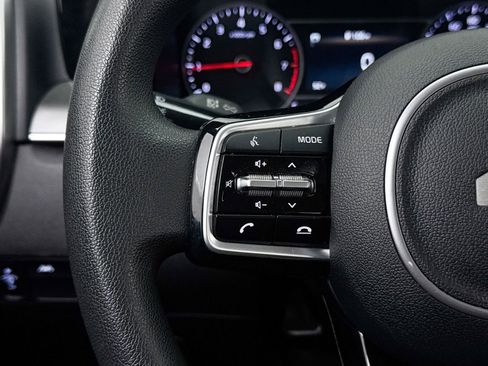 Used 2022 Kia Sorento LX image 33