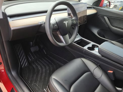 Used 2021 Tesla Model Y Long Range AWD/4WD image 20
