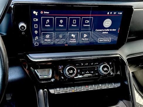 Used 2024 GMC Sierra 2500 AT4X image 30