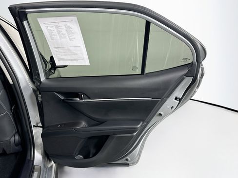 Used 2024 Toyota Camry SE FWD image 28