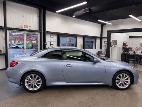 Used 2013 INFINITI G37 Sport w/ Premium Pkg image 16