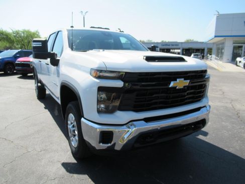 New 2026 Chevrolet Silverado 2500 W/T w/ WT/CX Safety Package AWD/4WD image 3