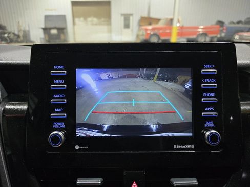 Used 2021 Toyota Camry SE image 41