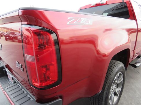 Used 2015 Chevrolet Colorado Z71 image 26