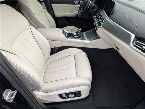 Used 2021 BMW X5 xDrive40i w/ M Sport Package AWD/4WD image 20