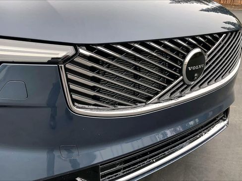 New 2026 Volvo XC90 B6 Ultra w/ Protection Package image 34