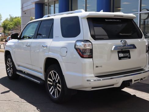 Used 2015 Toyota 4Runner Limited AWD/4WD image 3