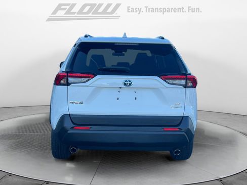 Used 2019 Toyota RAV4 LE image 8