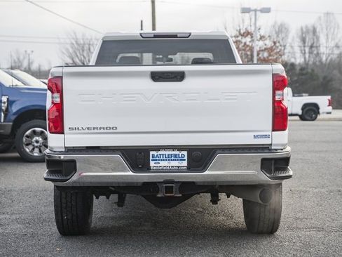 Used 2022 Chevrolet Silverado 3500 LT w/ Convenience Package image 4