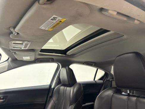 Used 2020 Acura ILX image 32