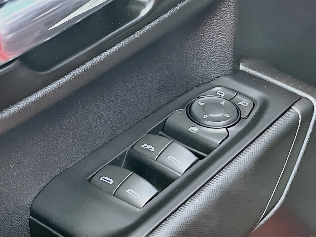 Used 2025 Chevrolet Silverado 1500 Custom AWD/4WD image 17