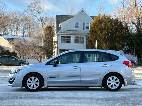 Used 2016 Subaru Impreza 2.0i image 5