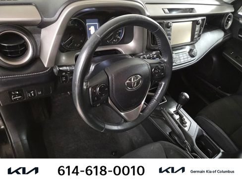 Used 2017 Toyota RAV4 XLE image 18