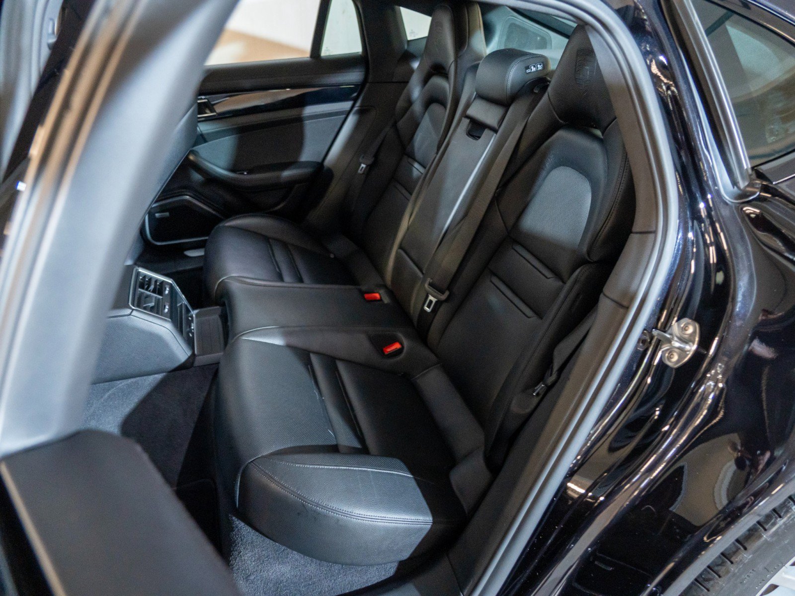 Certified 2020 Porsche Panamera 4S AWD/4WD image 22