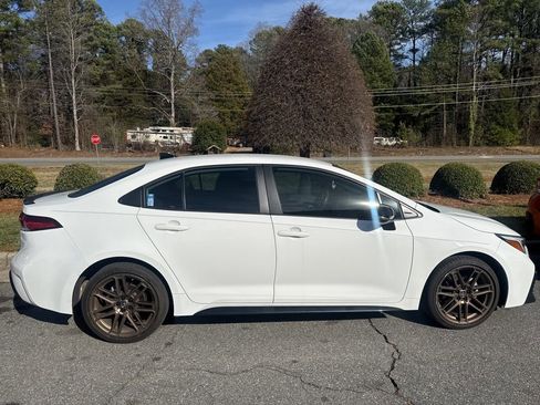 Used 2024 Toyota Corolla Sedan w/ SE Convenience Package image 1