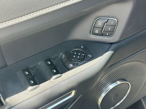 Used 2023 Ford Expedition XLT RWD image 19