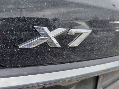 Used 2025 BMW X7 xDrive40i image 11