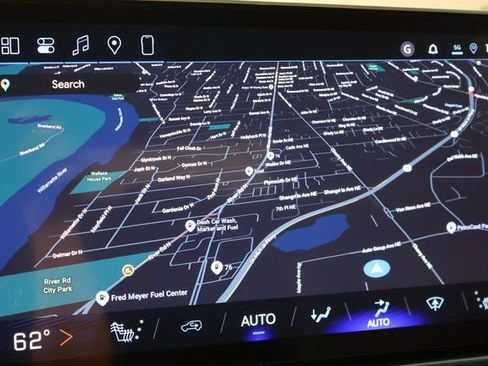 New 2026 Chevrolet Equinox EV LT FWD image 21