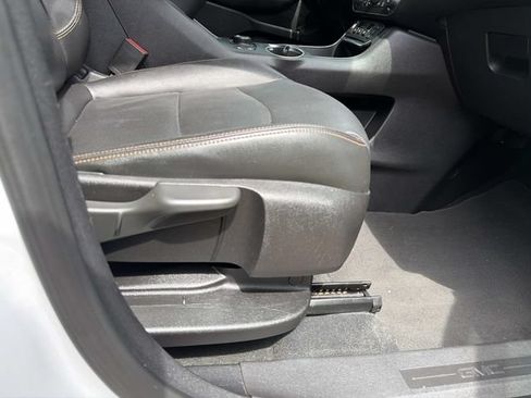 Used 2019 GMC Terrain SLT AWD/4WD image 14