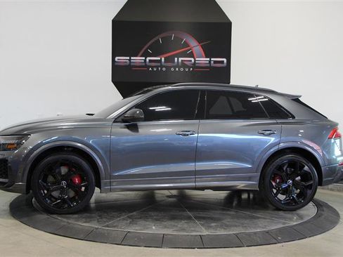 Used 2022 Audi RS Q8 w/ Carbon Optic Package image 7