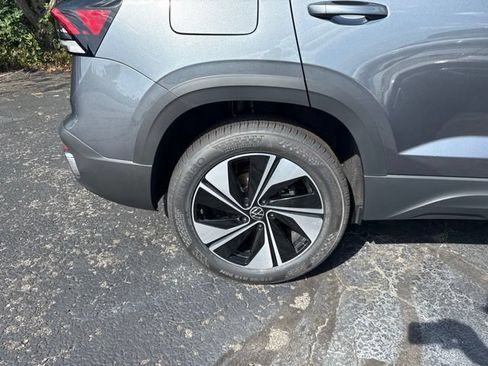 New 2026 Volkswagen Taos SE AWD/4WD image 10