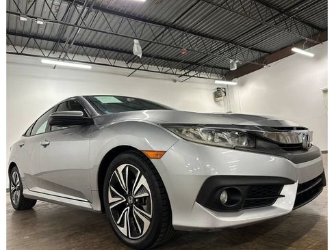 Used 2016 Honda Civic EX-T image 6