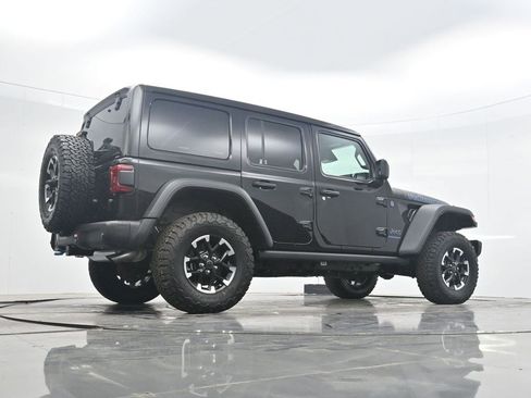 Used 2025 Jeep Wrangler Unlimited Rubicon 4xe w/ Steel Bumper Group AWD/4WD image 27