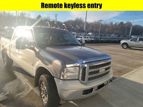 Used 2005 Ford F250 Lariat image 3