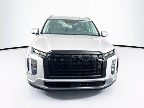 Used 2025 Hyundai Palisade SEL FWD image 2