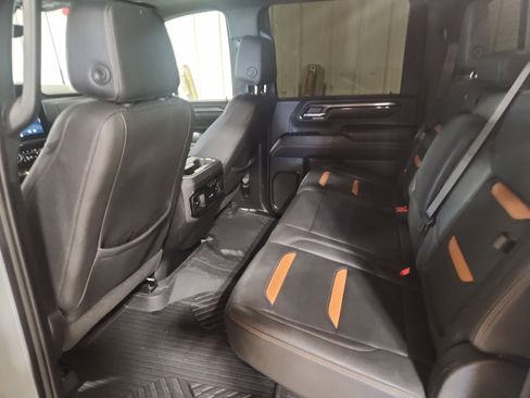 Used 2024 GMC Sierra 2500 AT4 w/ AT4 Premium Plus Package image 13