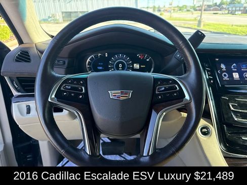 Used 2016 Cadillac Escalade ESV Luxury RWD image 25