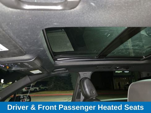 Used 2025 Cadillac XT6 Premium Luxury image 22