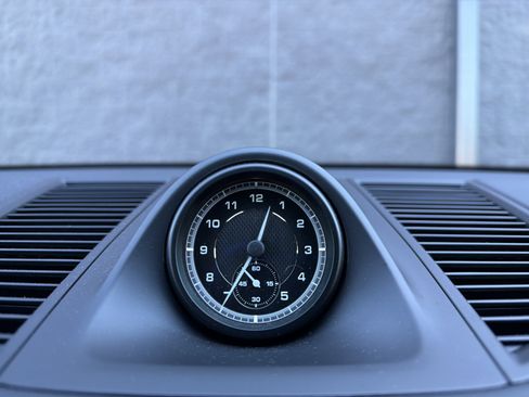 Certified 2025 Porsche Macan image 22